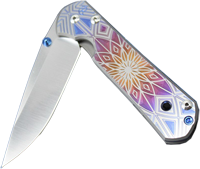 Нож с рисунком мандалы